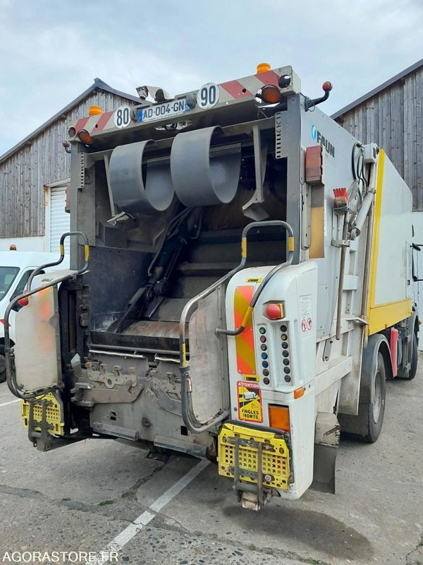 BOM MERCEDES AXOR 267385 kms 2009 - Мусоровоз: фото 5 BOM MERCEDES AXOR 267385 kms 2009 - Мусоровоз: фото 5