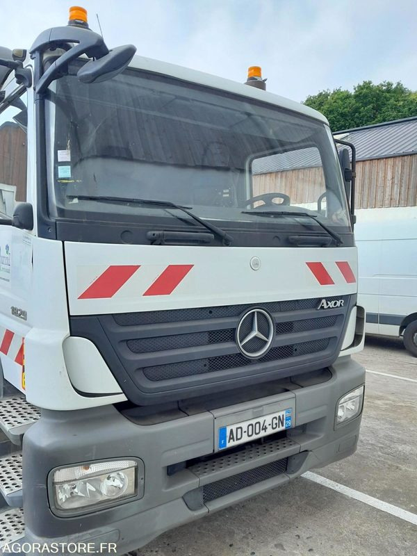 BOM MERCEDES AXOR 267385 kms 2009 - Мусоровоз: фото 2 BOM MERCEDES AXOR 267385 kms 2009 - Мусоровоз: фото 2