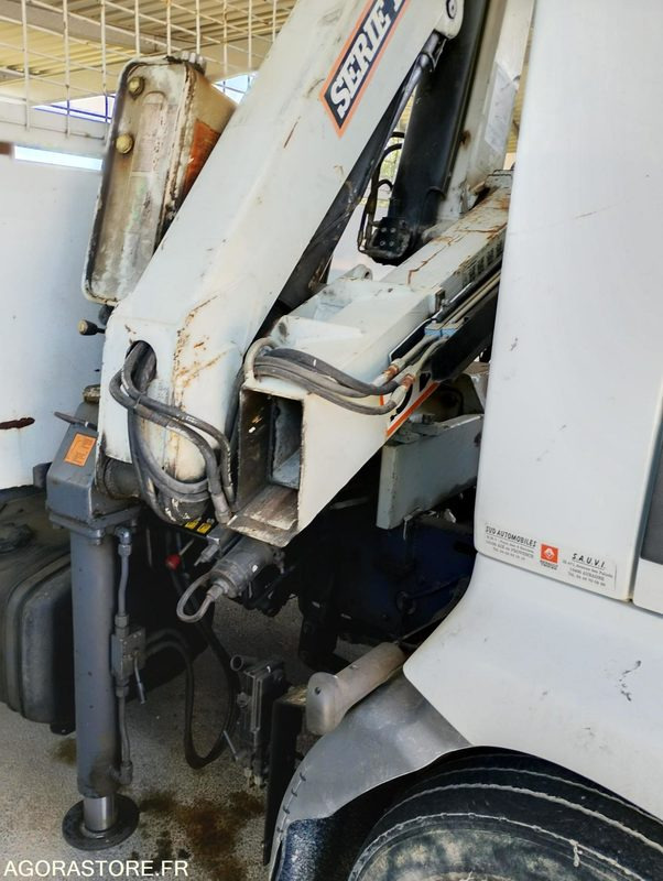 CAMION GRUE 250 RENAULT - Снегоуборочная машина: фото 2 CAMION GRUE 250 RENAULT - Снегоуборочная машина: фото 2