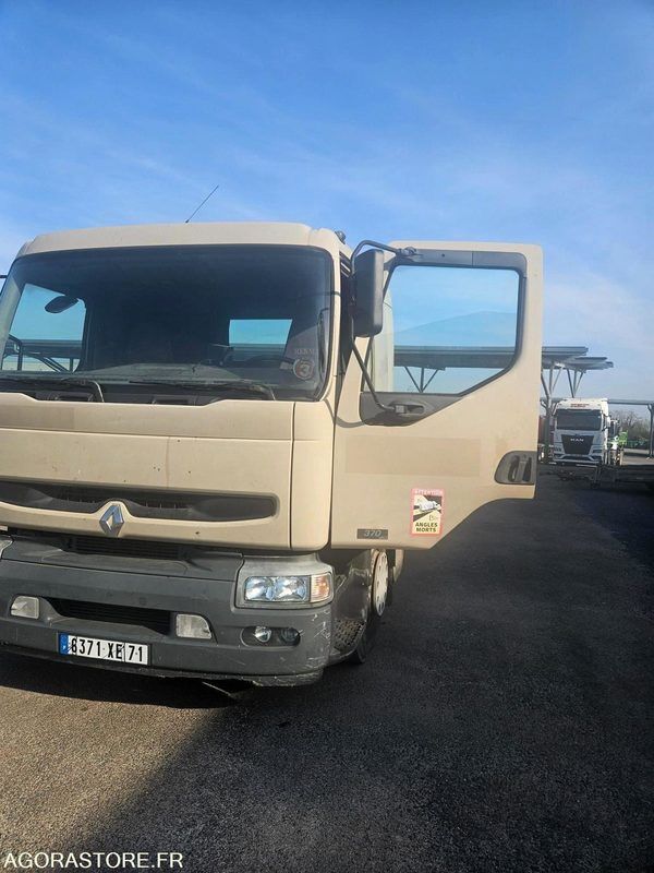 CAMION RENAULT 4X2 PREMIUM AMPLIROLL - Крюковой мультилифт: фото 4 CAMION RENAULT 4X2 PREMIUM AMPLIROLL - Крюковой мультилифт: фото 4