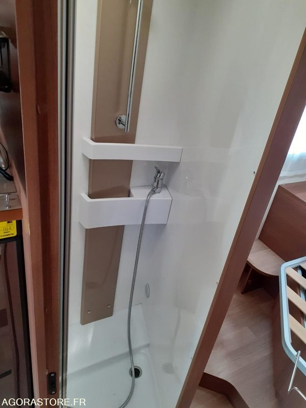 Легковой автомобиль CAMPING CAR FIAT DUCATO 2.3JTD - 2019 - 12622KMS: фото 13 Легковой автомобиль CAMPING CAR FIAT DUCATO 2.3JTD - 2019 - 12622KMS: фото 13