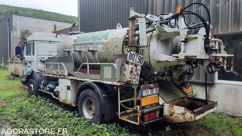 Camion Hydrocureur Renault - Ассенизатор: фото 3 Camion Hydrocureur Renault - Ассенизатор: фото 3