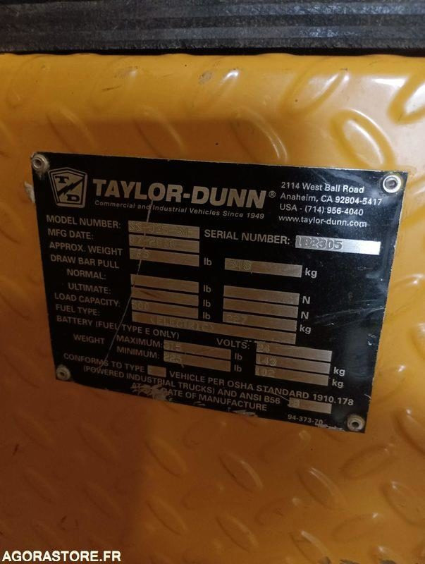 Chariot électrique TAYLOR DUNN - Bon état - 2010 - Складской тягач: фото 4 Chariot électrique TAYLOR DUNN - Bon état - 2010 - Складской тягач: фото 4