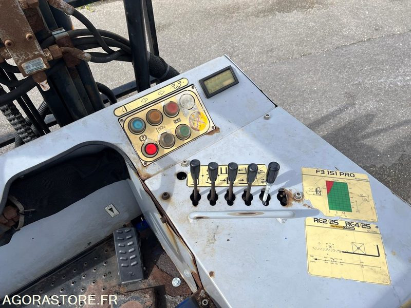 Chariot embarqué PALFINGER CRAYLER F3 151 - Дизельный погрузчик: фото 3 Chariot embarqué PALFINGER CRAYLER F3 151 - Дизельный погрузчик: фото 3