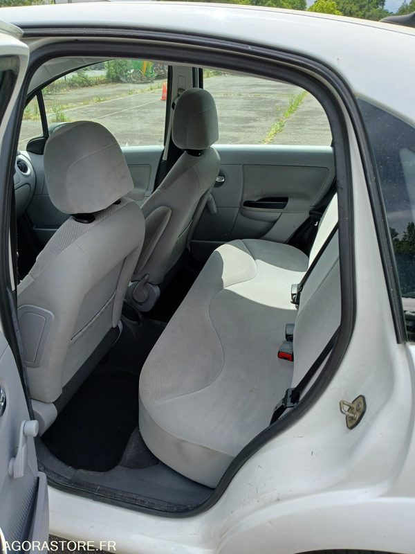 Citroën C3 (40607) - Легковой автомобиль: фото 3 Citroën C3 (40607) - Легковой автомобиль: фото 3