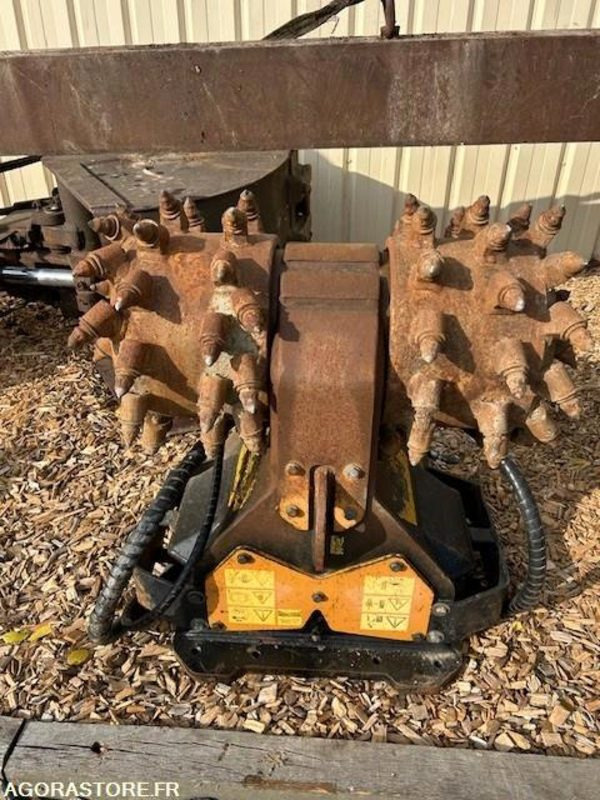 FRAISE HYDRAULIQUE DE DEMONSTRATION MB CRUSHER POUR PELLE 18-25 TONNES 2019 - Другая техника: фото 1 FRAISE HYDRAULIQUE DE DEMONSTRATION MB CRUSHER POUR PELLE 18-25 TONNES 2019 - Другая техника: фото 1