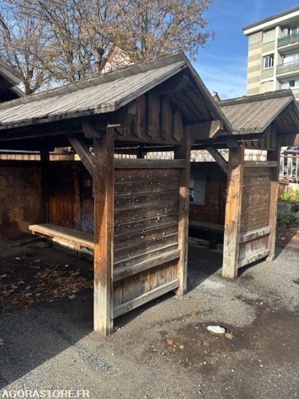 Lot de 2 abris bus bois - Другая техника: фото 2 Lot de 2 abris bus bois - Другая техника: фото 2