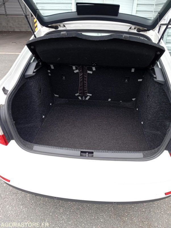 EZ-948-HK - Roulant - SKODA OCTAVIA - VP - 431 000 Kms - Легковой автомобиль: фото 5 EZ-948-HK - Roulant - SKODA OCTAVIA - VP - 431 000 Kms - Легковой автомобиль: фото 5