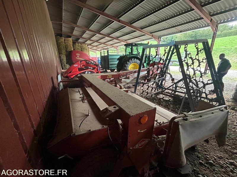 FAUCHEUSE TRAINEE KUHN FC300G 1995 AVEC CONDITIONNEUR - Косилка: фото 2 FAUCHEUSE TRAINEE KUHN FC300G 1995 AVEC CONDITIONNEUR - Косилка: фото 2