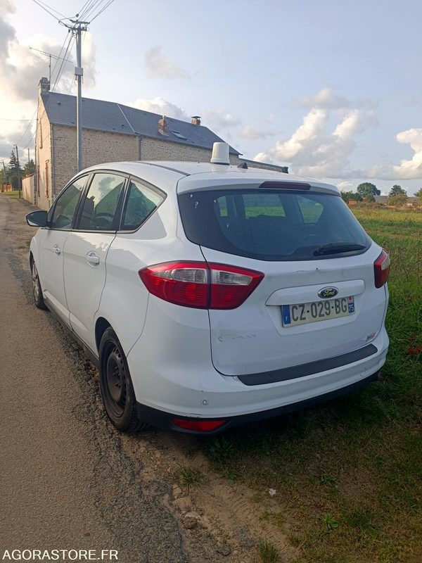 FORD CMAX 1.6 TDCI - 2013 - 105865KM - NON ROULANT - MOTEUR A REMPLACER - Хэтчбек: фото 3 FORD CMAX 1.6 TDCI - 2013 - 105865KM - NON ROULANT - MOTEUR A REMPLACER - Хэтчбек: фото 3