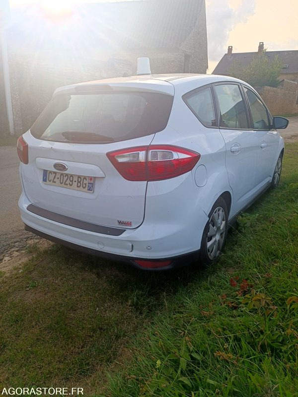 FORD CMAX 1.6 TDCI - 2013 - 105865KM - NON ROULANT - MOTEUR A REMPLACER - Хэтчбек: фото 5 FORD CMAX 1.6 TDCI - 2013 - 105865KM - NON ROULANT - MOTEUR A REMPLACER - Хэтчбек: фото 5