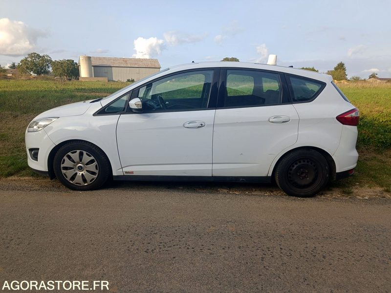 FORD CMAX 1.6 TDCI - 2013 - 105865KM - NON ROULANT - MOTEUR A REMPLACER - Хэтчбек: фото 2 FORD CMAX 1.6 TDCI - 2013 - 105865KM - NON ROULANT - MOTEUR A REMPLACER - Хэтчбек: фото 2