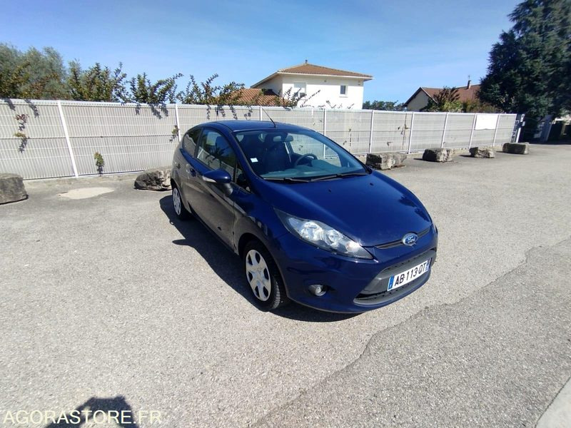 FORD FIESTA 1.4 TDCI DIESEL - ANNEE 2009 - 168000 KMS - 5 PLACES - Легковой автомобиль: фото 1 FORD FIESTA 1.4 TDCI DIESEL - ANNEE 2009 - 168000 KMS - 5 PLACES - Легковой автомобиль: фото 1