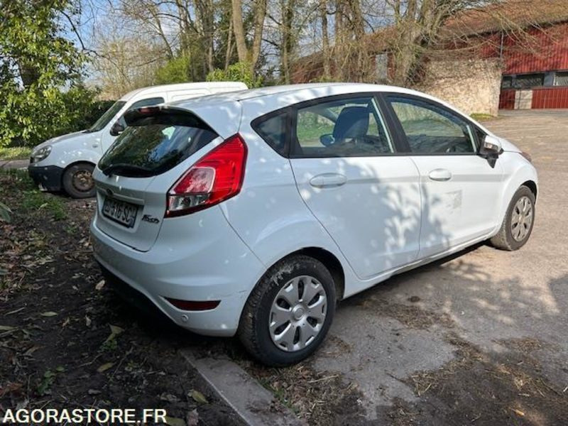 FORD FIESTA - ED-516-SC - Diesel 1.5 l - 183 000 KM - 2016 - Легковой автомобиль: фото 4 FORD FIESTA - ED-516-SC - Diesel 1.5 l - 183 000 KM - 2016 - Легковой автомобиль: фото 4