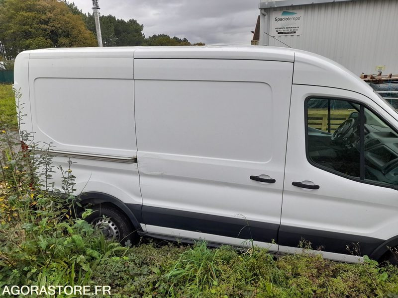 Ford Transit - 2015 - 104229 Kms - Цельнометаллический фургон: фото 2 Ford Transit - 2015 - 104229 Kms - Цельнометаллический фургон: фото 2