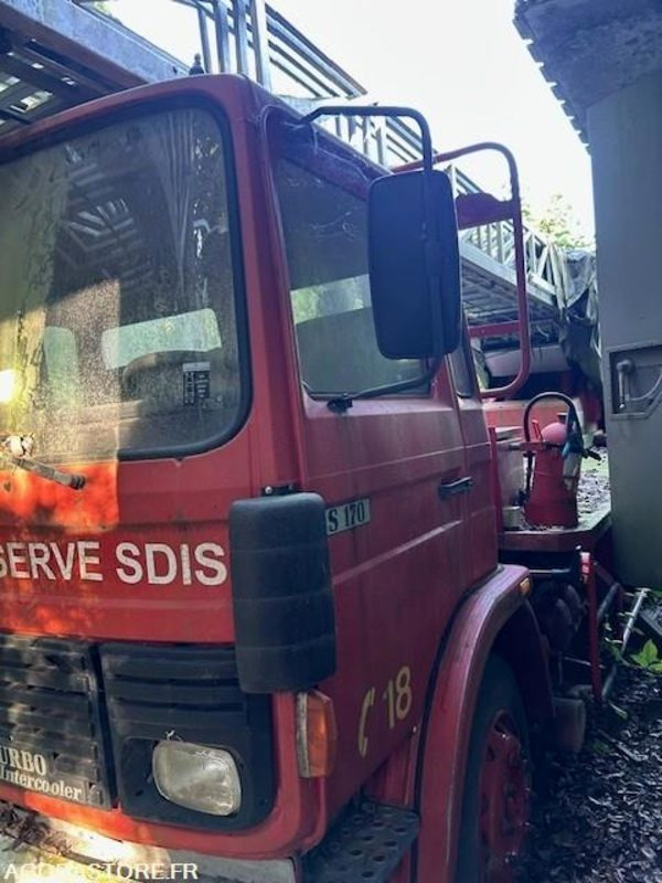 CAMION RENAULT S170 AVEC NACELLE - Грузовик: фото 1 CAMION RENAULT S170 AVEC NACELLE - Грузовик: фото 1