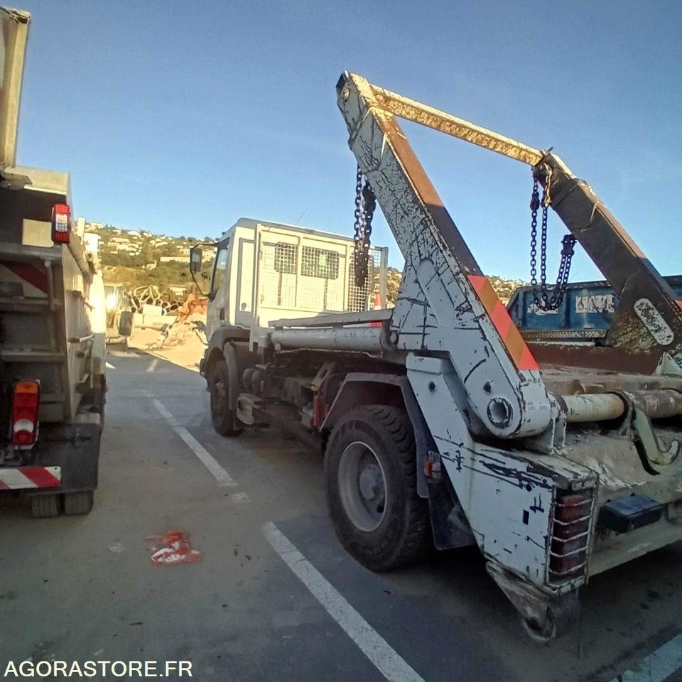 Renault Kerax multi benne à chaine - Грузовик: фото 1 Renault Kerax multi benne à chaine - Грузовик: фото 1