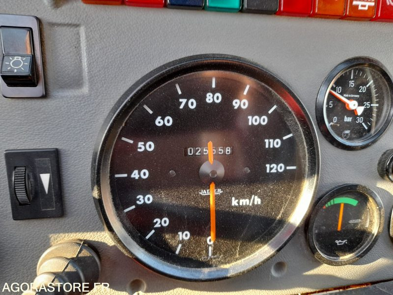 Renault Midliner M210 / GICAR (MECA 557) - Грузовик: фото 5 Renault Midliner M210 / GICAR (MECA 557) - Грузовик: фото 5