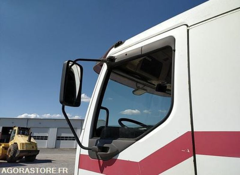 Грузовик Renault Premium PATA 6X4 - EJ922KB - 2002 / 507807 KM (MT514): фото 16