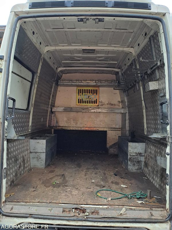IVECO | 35S12 | 2007 | 99665KM - Цельнометаллический фургон: фото 3 IVECO | 35S12 | 2007 | 99665KM - Цельнометаллический фургон: фото 3