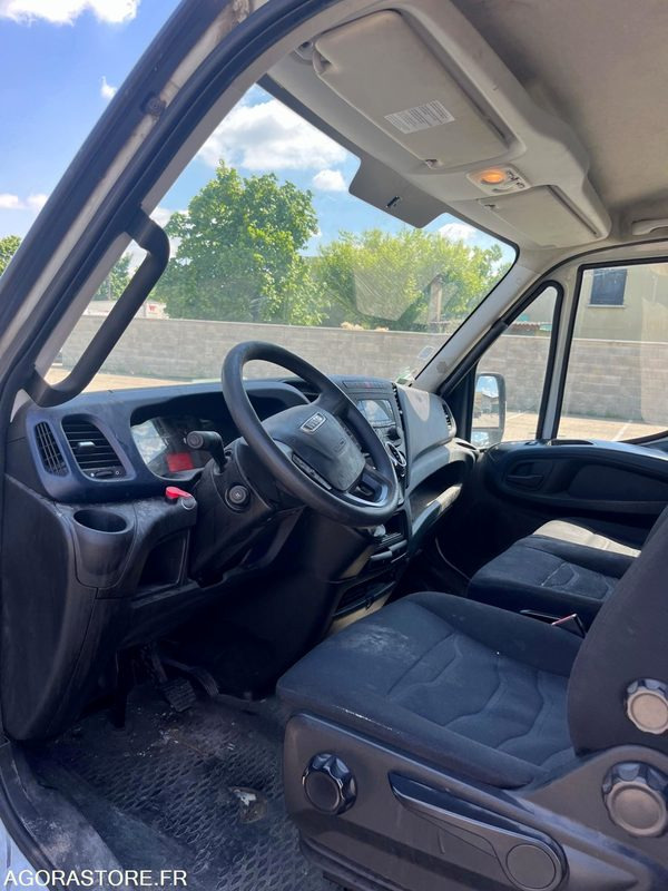 Iveco Daily 35C BVA - 2019 - 118 200km - Цельнометаллический фургон: фото 5 Iveco Daily 35C BVA - 2019 - 118 200km - Цельнометаллический фургон: фото 5
