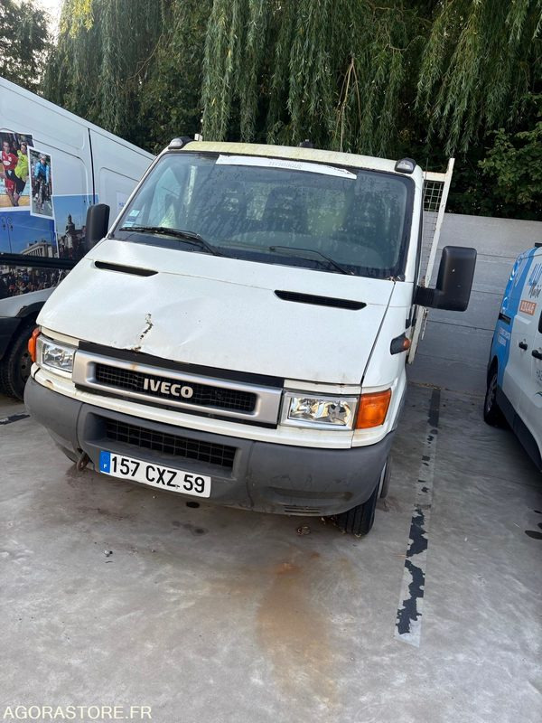 Iveco - Малотоннажный самосвал: фото 1 Iveco - Малотоннажный самосвал: фото 1