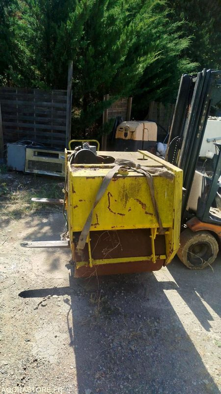 COMPACTEUR A RESTAURER - Коммунальная/ Специальная техника: фото 4 COMPACTEUR A RESTAURER - Коммунальная/ Специальная техника: фото 4
