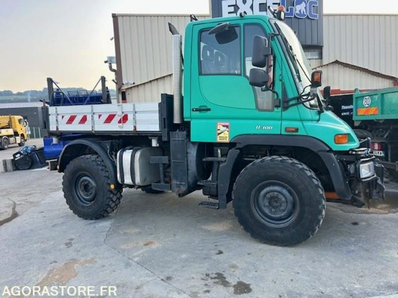 MERCEDES UNIMOG U300C VERSION COMMUNALE 2000 97652 KM - Коммунальная/ Специальная техника: фото 2 MERCEDES UNIMOG U300C VERSION COMMUNALE 2000 97652 KM - Коммунальная/ Специальная техника: фото 2