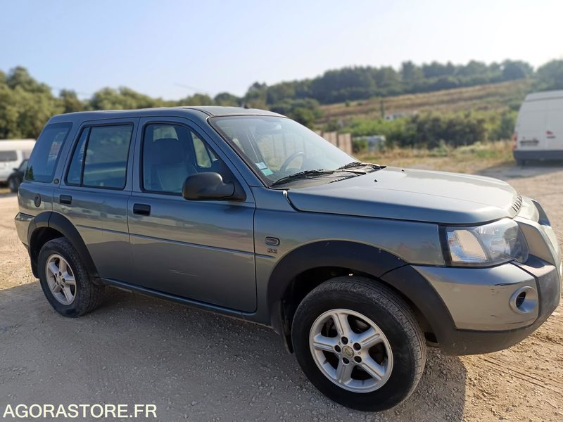 LAND ROVER FREELANDER - 2004 - 221800KMS - Внедорожник: фото 2 LAND ROVER FREELANDER - 2004 - 221800KMS - Внедорожник: фото 2