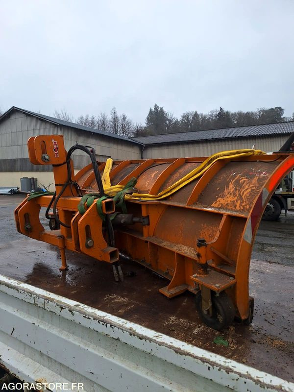 Lame de déneigement - Отвал для снега: фото 3 Lame de déneigement - Отвал для снега: фото 3