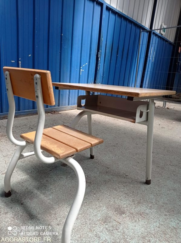 Lot de 28 Pupitres écoliers individuels - Инструмент/ Оборудование: фото 1 Lot de 28 Pupitres écoliers individuels - Инструмент/ Оборудование: фото 1