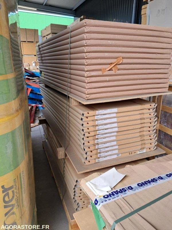 Lot de menuiseries LEBODOORS - Инструмент/ Оборудование: фото 3 Lot de menuiseries LEBODOORS - Инструмент/ Оборудование: фото 3