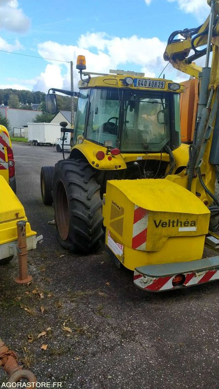 MASSEY FERGUSSIN 6445 DYNA-6 - 2008 - 6022kms - Трактор: фото 2 MASSEY FERGUSSIN 6445 DYNA-6 - 2008 - 6022kms - Трактор: фото 2