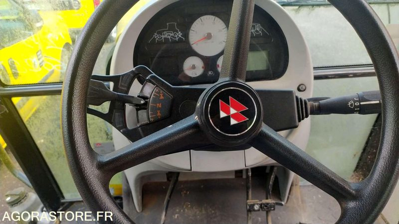 MASSEY FERGUSSIN 6445 DYNA-6 - 2008 - 6022kms - Трактор: фото 3 MASSEY FERGUSSIN 6445 DYNA-6 - 2008 - 6022kms - Трактор: фото 3