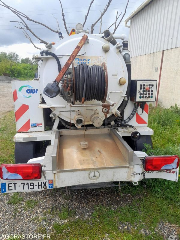MERCEDES 315 - HYDROCUREUSE // ET719HX // 2007 213567KM // ÉTAT MOTEUR INCONNU - Ассенизатор: фото 3 MERCEDES 315 - HYDROCUREUSE // ET719HX // 2007 213567KM // ÉTAT MOTEUR INCONNU - Ассенизатор: фото 3