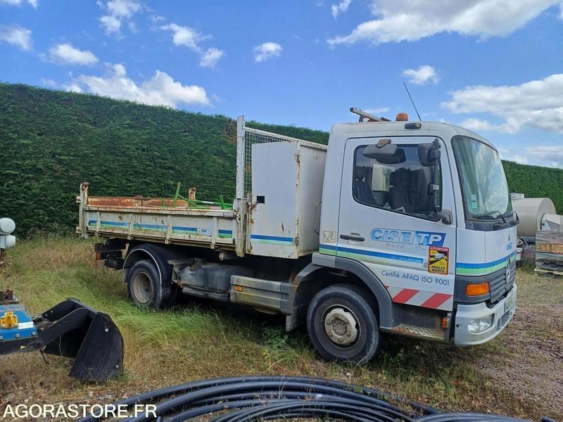 MERCEDES - ATEGO B 918 BENNE AVEC COFFRE - 2002 / 321065KMS (09/2019) - 6487XW14 - Самосвал: фото 3 MERCEDES - ATEGO B 918 BENNE AVEC COFFRE - 2002 / 321065KMS (09/2019) - 6487XW14 - Самосвал: фото 3