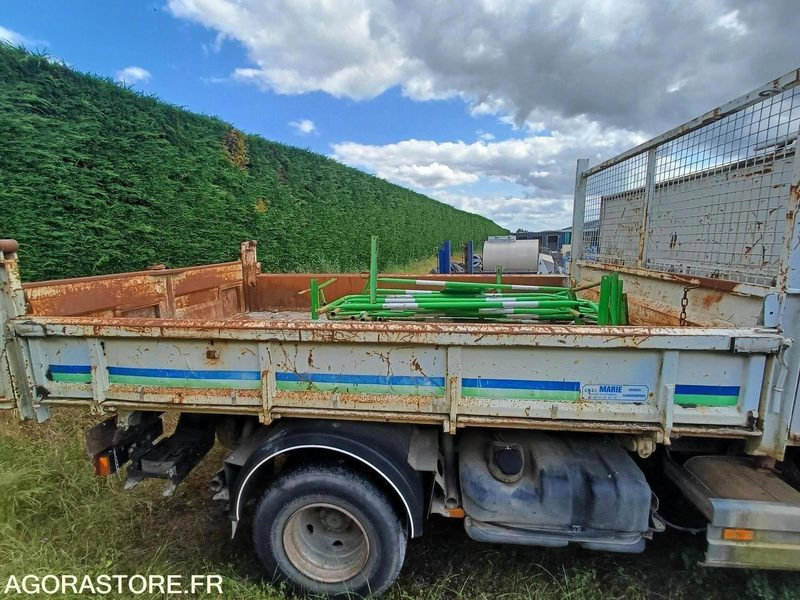 MERCEDES - ATEGO B 918 BENNE AVEC COFFRE - 2002 / 321065KMS (09/2019) - 6487XW14 - Самосвал: фото 4 MERCEDES - ATEGO B 918 BENNE AVEC COFFRE - 2002 / 321065KMS (09/2019) - 6487XW14 - Самосвал: фото 4