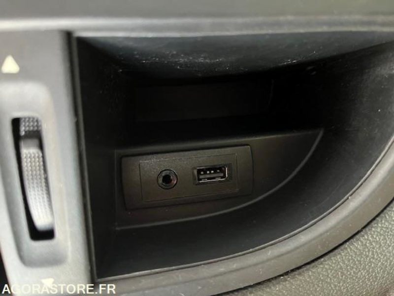 Цельнометаллический фургон MERCEDES VITO MIXTO 119 CDI LONG 4X4 7G-TRONIC 6 PLACES: фото 13 Цельнометаллический фургон MERCEDES VITO MIXTO 119 CDI LONG 4X4 7G-TRONIC 6 PLACES: фото 13