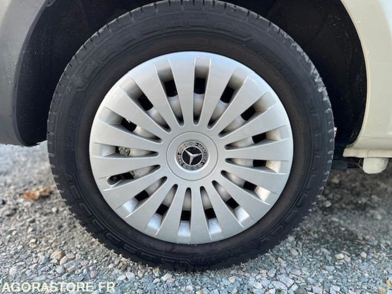 Цельнометаллический фургон MERCEDES VITO MIXTO 119 CDI LONG 4X4 7G-TRONIC 6 PLACES: фото 20 Цельнометаллический фургон MERCEDES VITO MIXTO 119 CDI LONG 4X4 7G-TRONIC 6 PLACES: фото 20