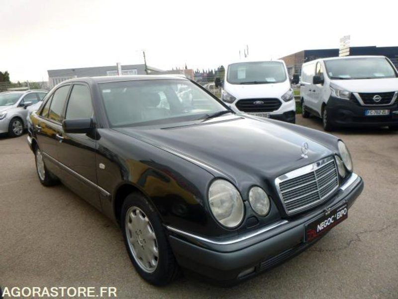 MERCEDES classe E 420 v8 W210 - 1996 - immatriculation espagnole - Легковой автомобиль: фото 1 MERCEDES classe E 420 v8 W210 - 1996 - immatriculation espagnole - Легковой автомобиль: фото 1