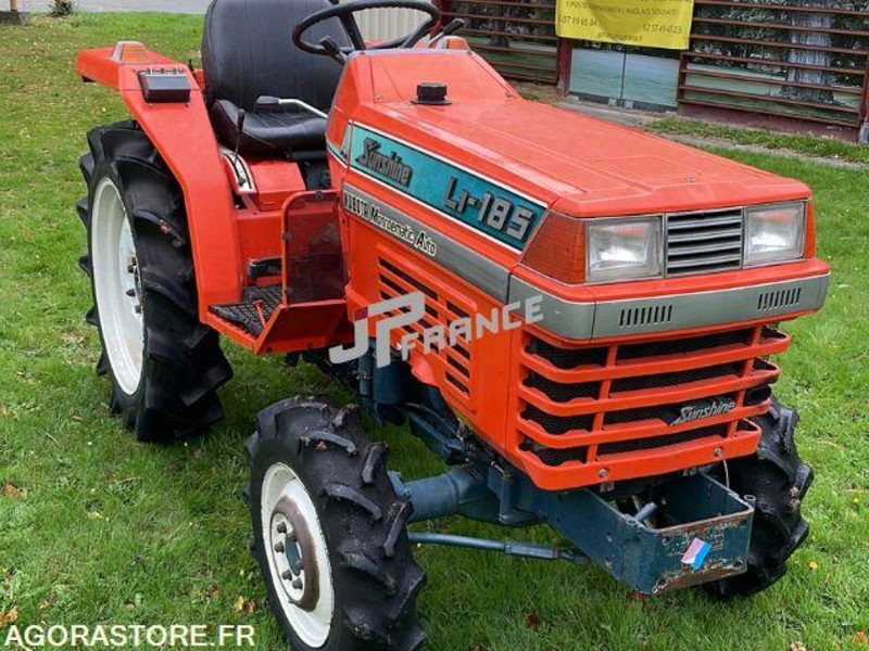 MICROTRACTEUR KUBOTA L1-185 4RM 3 CYLINDRES DIESEL 1300CM3 DANS L'ETAT - Трактор: фото 1 MICROTRACTEUR KUBOTA L1-185 4RM 3 CYLINDRES DIESEL 1300CM3 DANS L'ETAT - Трактор: фото 1