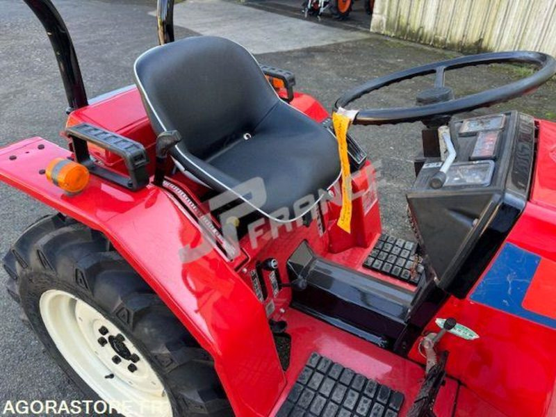 MICROTRACTEUR YANMAR 16CV 3 CYLINDRES  DIESEL D'OCCASION  4 RM PDF 3 PTS COMPLET - Трактор: фото 3 MICROTRACTEUR YANMAR 16CV 3 CYLINDRES  DIESEL D'OCCASION  4 RM PDF 3 PTS COMPLET - Трактор: фото 3
