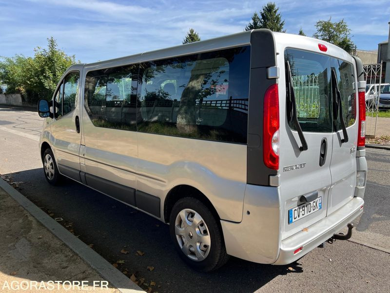 MINIBUS VL - 9 PLACES - TRAFIC - L2 H1 - 115 CH - CLIM- 165200 KMS - ATTELAGE - Микроавтобус, Пассажирский фургон: фото 4 MINIBUS VL - 9 PLACES - TRAFIC - L2 H1 - 115 CH - CLIM- 165200 KMS - ATTELAGE - Микроавтобус, Пассажирский фургон: фото 4