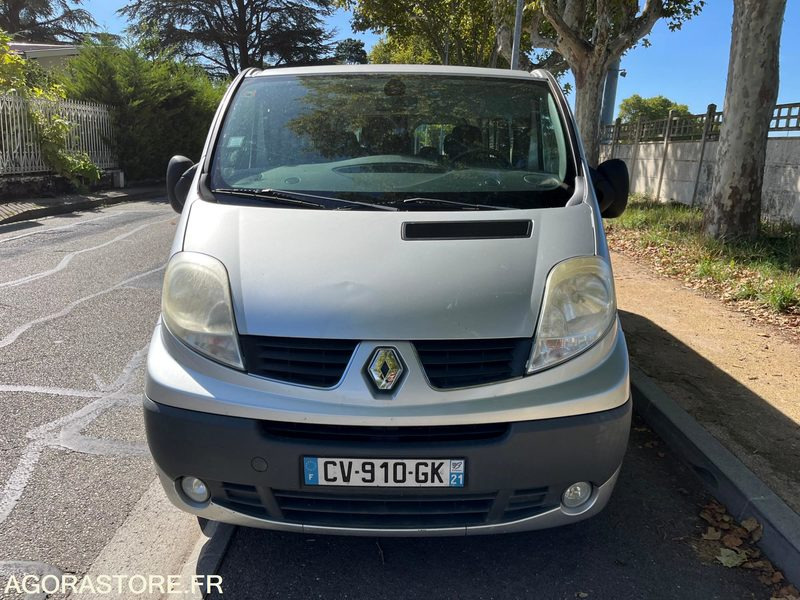 MINIBUS VL - 9 PLACES - TRAFIC - L2 H1 - 115 CH - CLIM- 165200 KMS - ATTELAGE - Микроавтобус, Пассажирский фургон: фото 2 MINIBUS VL - 9 PLACES - TRAFIC - L2 H1 - 115 CH - CLIM- 165200 KMS - ATTELAGE - Микроавтобус, Пассажирский фургон: фото 2