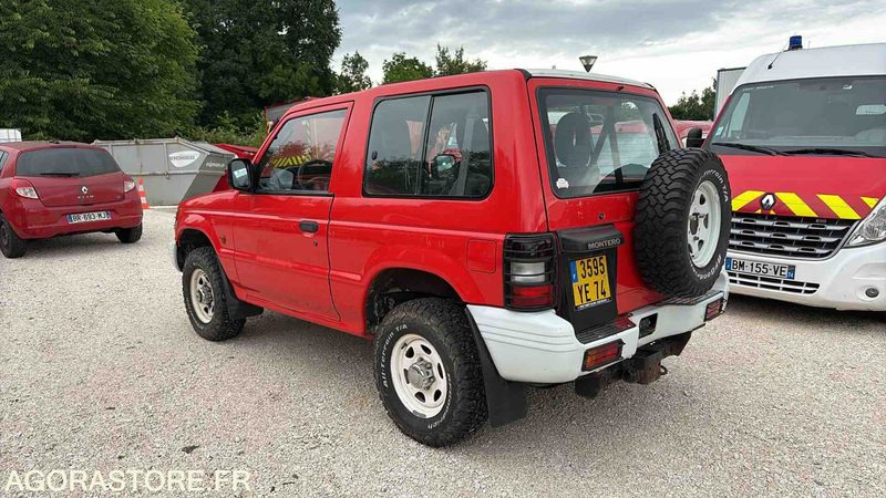 MITSUBISHI MONTERO 103 145 Kms - 2004 - 3595 YE 74 - Внедорожник: фото 2 MITSUBISHI MONTERO 103 145 Kms - 2004 - 3595 YE 74 - Внедорожник: фото 2