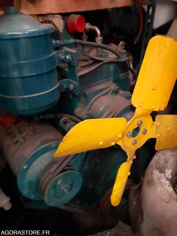 MOTEUR ESSENCE JEEP WILLIS M201 24V - NEUF COMPLET - Инструмент/ Оборудование: фото 1 MOTEUR ESSENCE JEEP WILLIS M201 24V - NEUF COMPLET - Инструмент/ Оборудование: фото 1