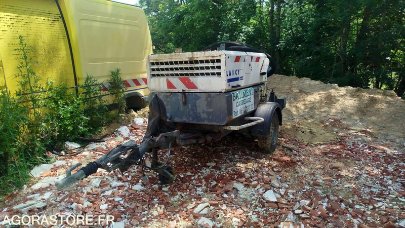 Machine a chape Lancy - TM2500 - 2385heures - Бетононасос стационарный: фото 4 Machine a chape Lancy - TM2500 - 2385heures - Бетононасос стационарный: фото 4