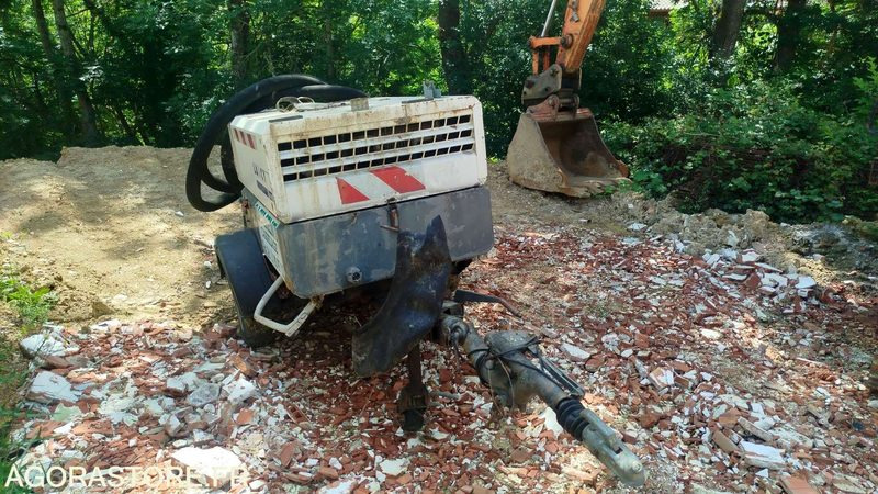 Machine a chape Lancy - TM2500 - 2385heures - Бетононасос стационарный: фото 1 Machine a chape Lancy - TM2500 - 2385heures - Бетононасос стационарный: фото 1