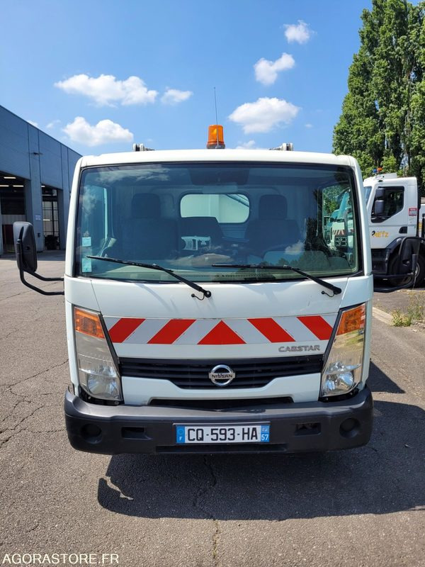 Mini benne à ordures ménagères NISSAN DIESEL CQ-593-HA - VIN VWASNFF24C3149883 - Малотоннажный самосвал: фото 2 Mini benne à ordures ménagères NISSAN DIESEL CQ-593-HA - VIN VWASNFF24C3149883 - Малотоннажный самосвал: фото 2