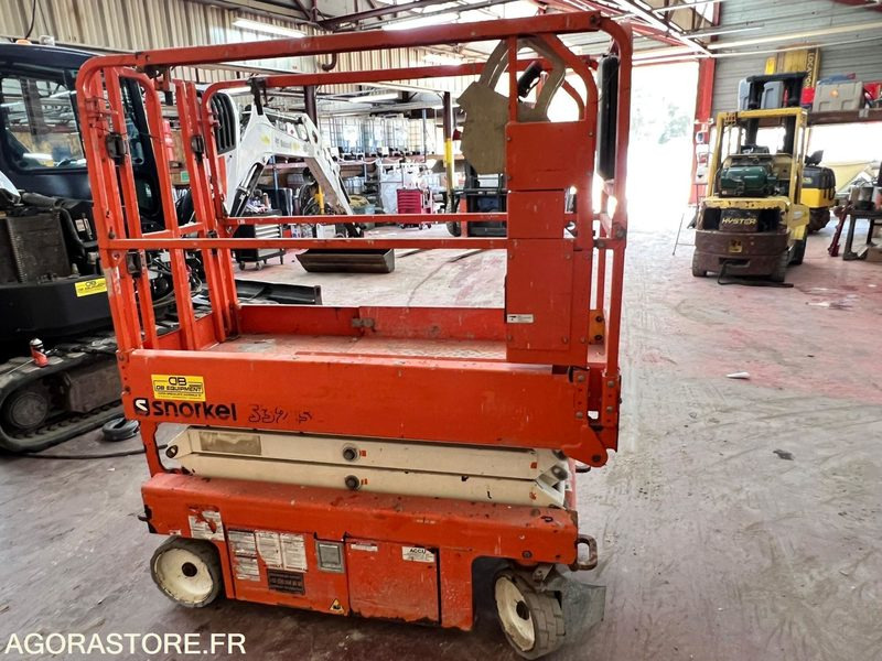 Nacelle ciseaux 6,5M électrique SNORKEL S3215E - 2016 - 840 heures - Ножничный подъемник: фото 3 Nacelle ciseaux 6,5M électrique SNORKEL S3215E - 2016 - 840 heures - Ножничный подъемник: фото 3